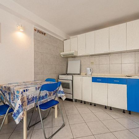 Apartment Bura Primošten Eksteriør billede